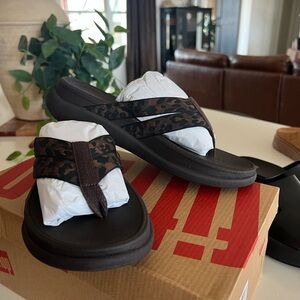 Fitflop Chocolate Mix Strappy Flip-Flops